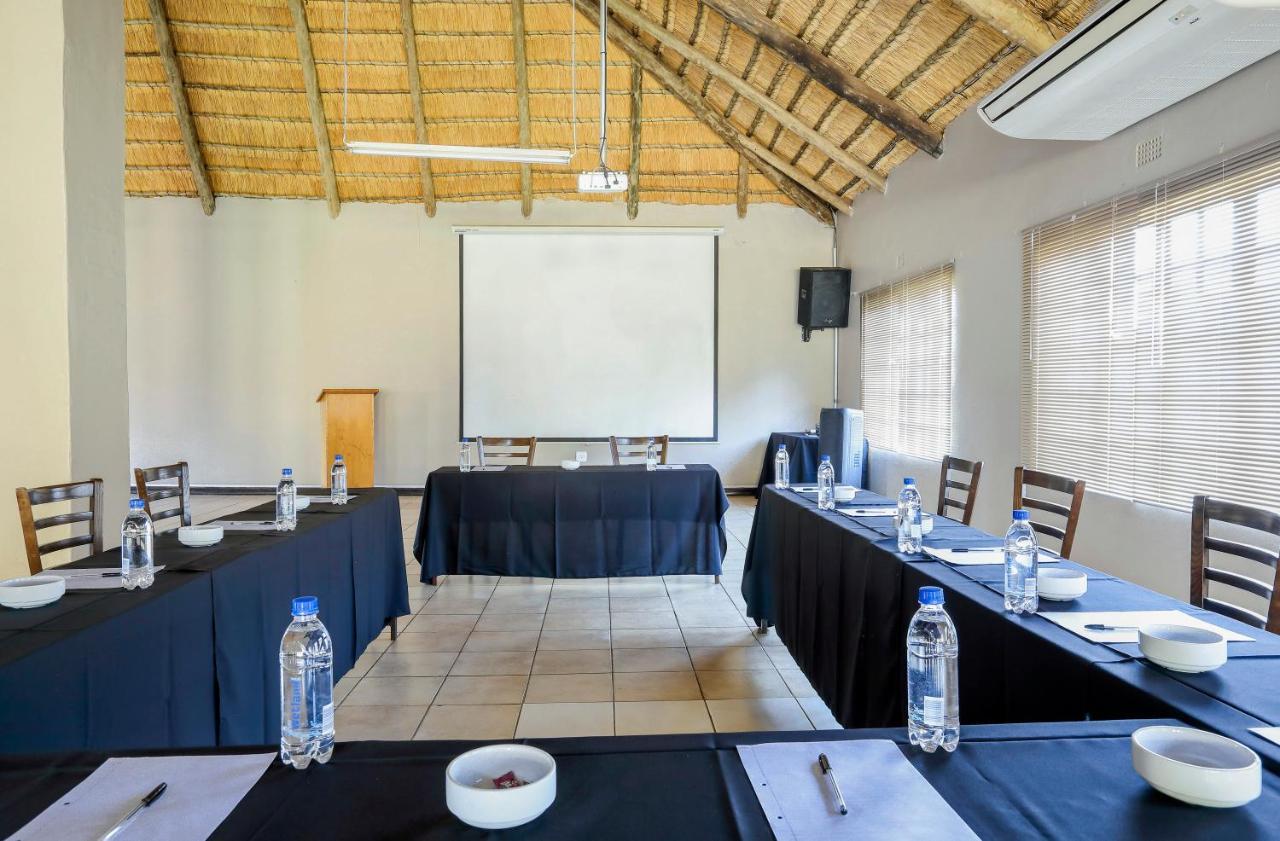 Nongoma Lodge & Inn Cc Exterior photo